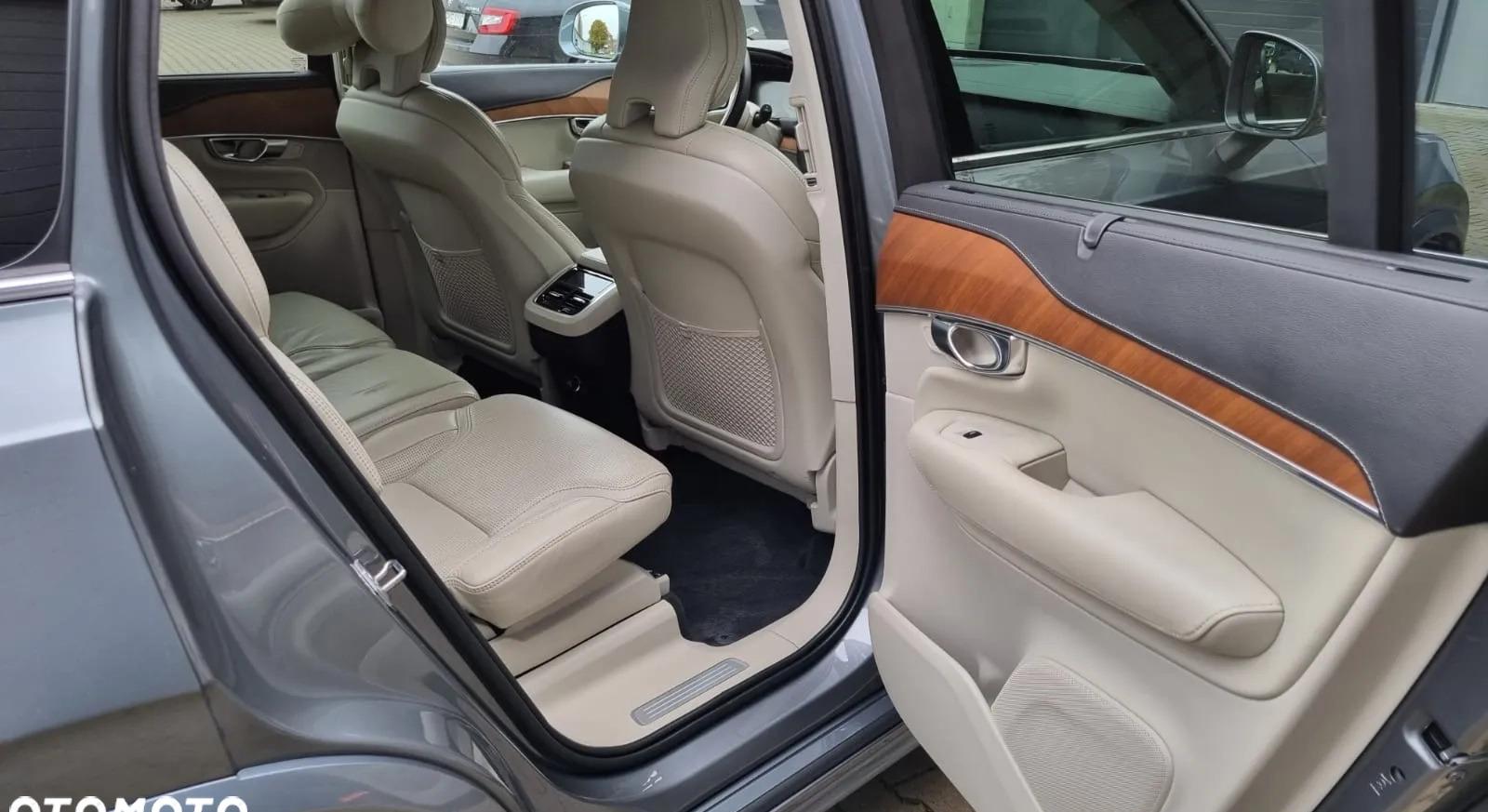 Volvo XC 90 cena 188190 przebieg: 105000, rok produkcji 2019 z Wrocław małe 191